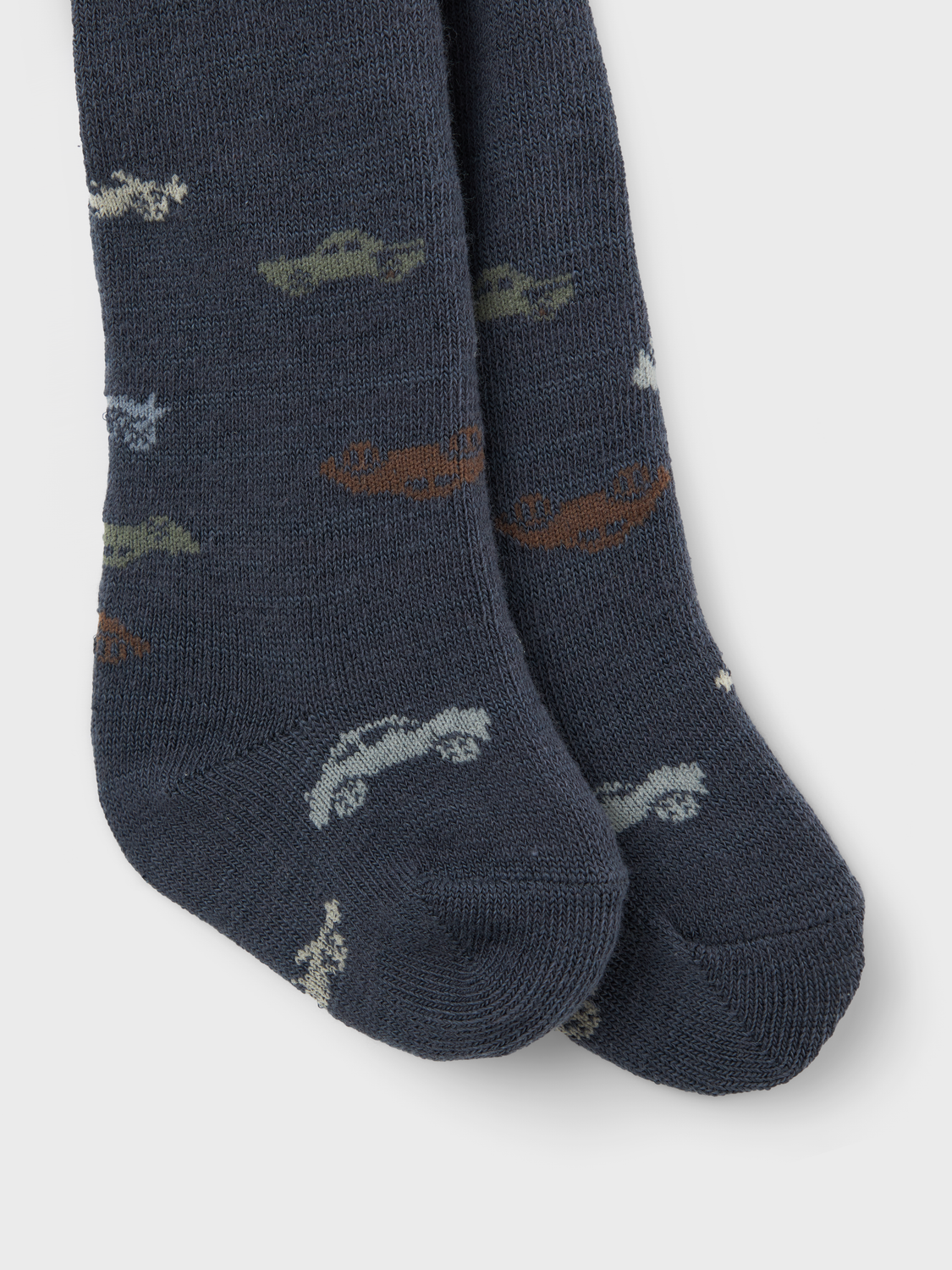 model_shot-front_full